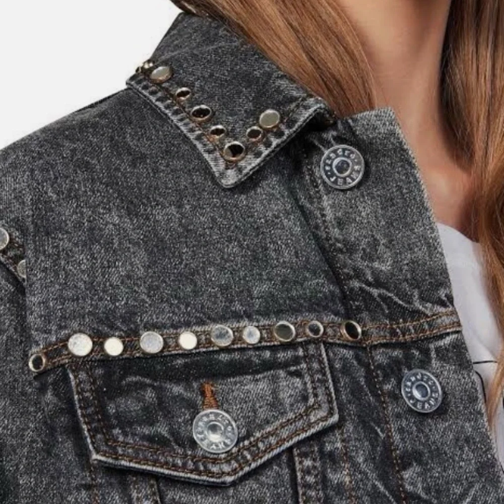 SANDRO Mirrored Studded Gray Washed Denim Jeans Jacket Cotton Size 38 - Picture 3 of 9